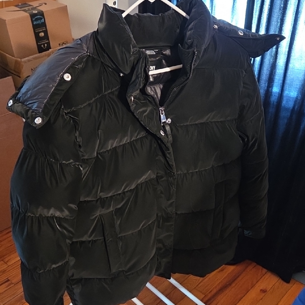 Women's (XL) DKNY Black Sateen Puffer Jacket